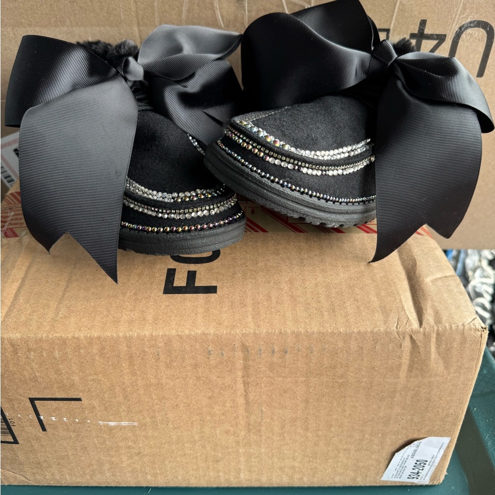 Custom Hey Dude Britt Total Black